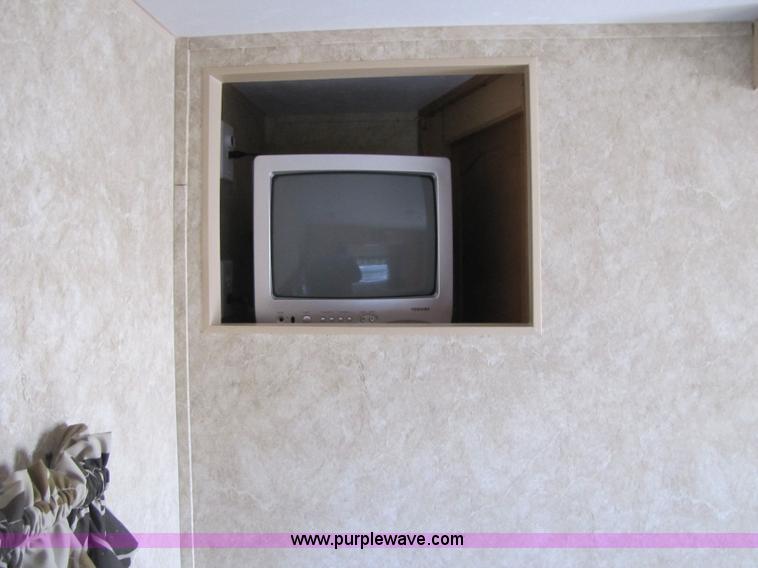 image for item 8465 2007 Salem camper travel trailer