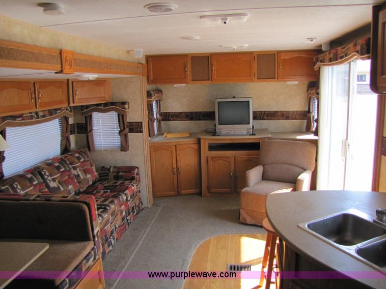 image for item 8465 2007 Salem camper travel trailer