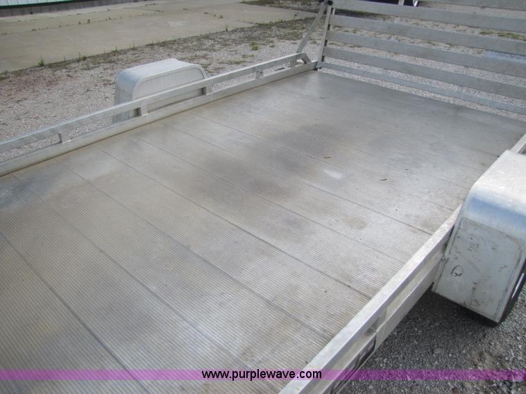 image for item 8467 2007 Aluma trailer