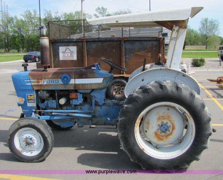 image for item 8570 1978 Ford 3600 tractor