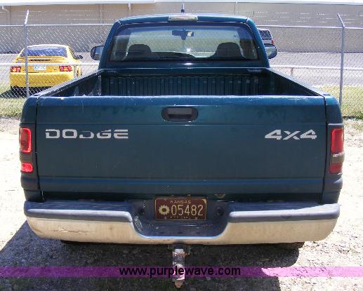 image for item 8611 1999 Dodge Ram 1500 pickup truck