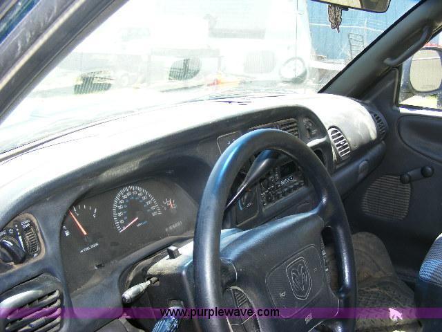 image for item 8611 1999 Dodge Ram 1500 pickup truck