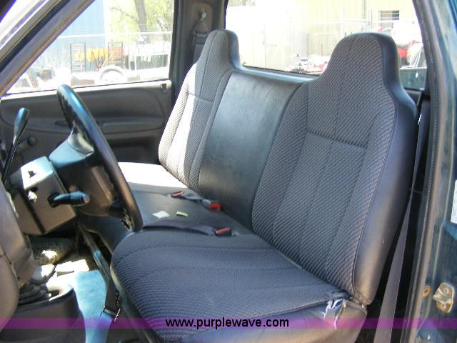 image for item 8611 1999 Dodge Ram 1500 pickup truck