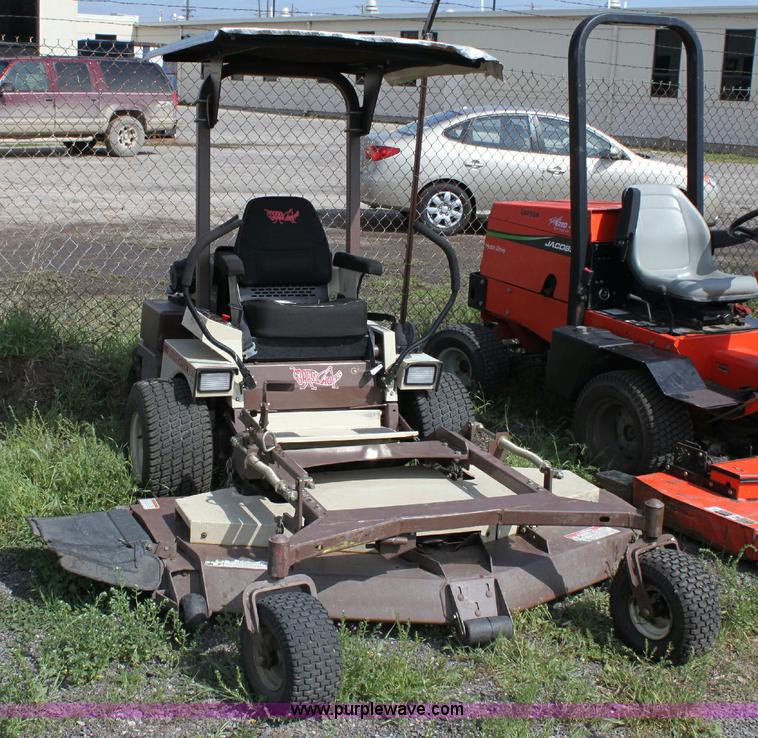 image for item 6235 Grasshopper 928D riding lawn mower