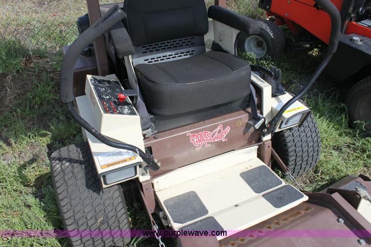 image for item 6235 Grasshopper 928D riding lawn mower