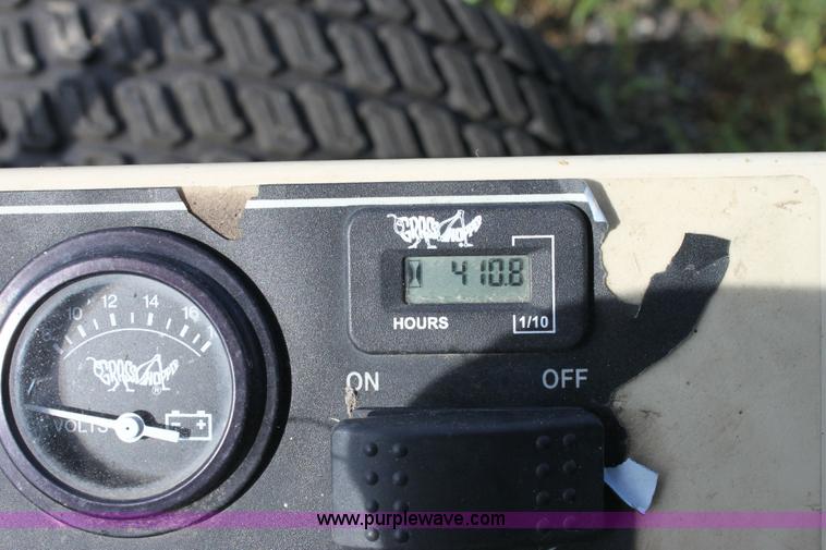 image for item 6235 Grasshopper 928D riding lawn mower