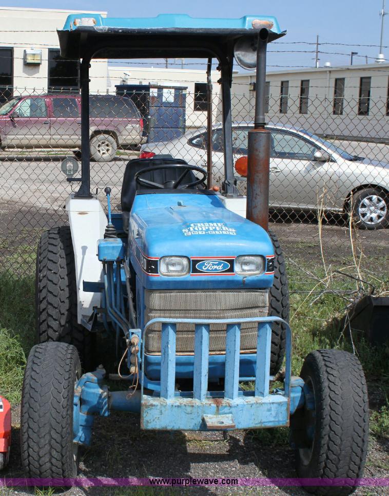 image for item 6237 Ford 1320 tractor
