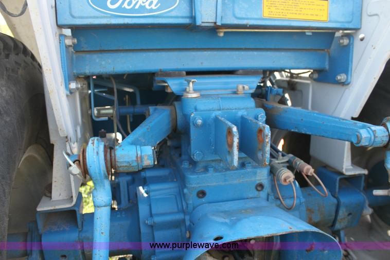 image for item 6237 Ford 1320 tractor