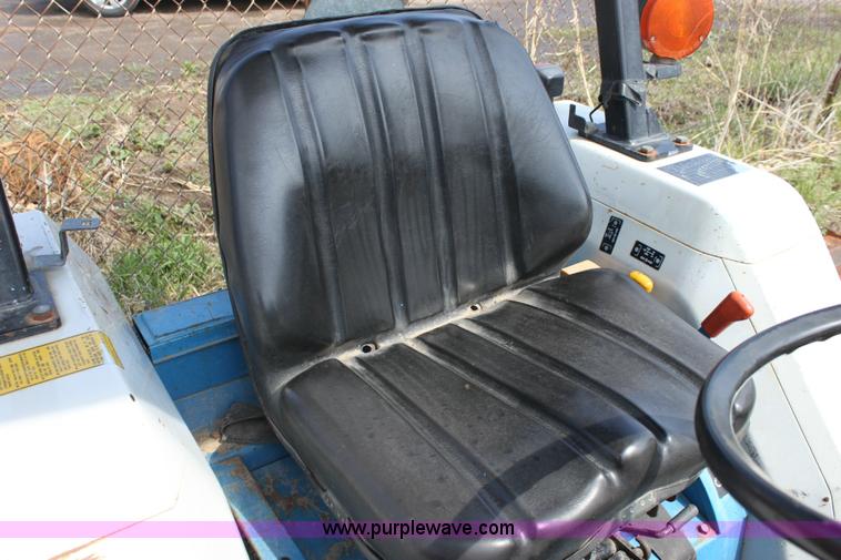 image for item 6237 Ford 1320 tractor