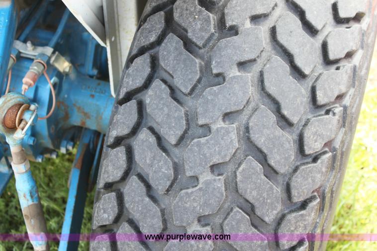 image for item 6237 Ford 1320 tractor