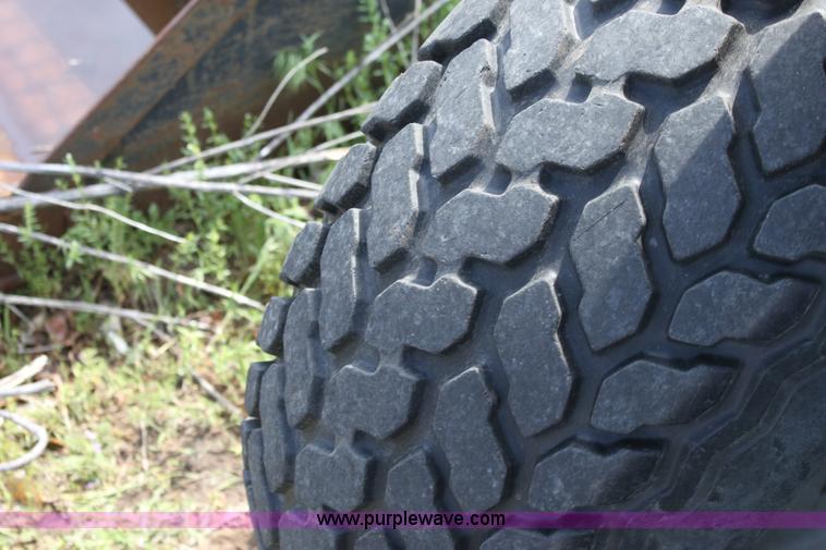 image for item 6237 Ford 1320 tractor