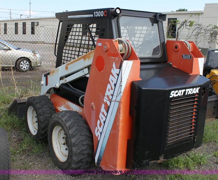 image for item 6238 1995 Scat Track 1300C skid steer