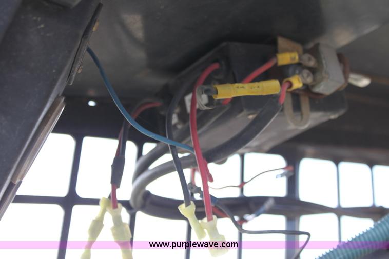 image for item 6241 1994 Bobcat 543B skid steer