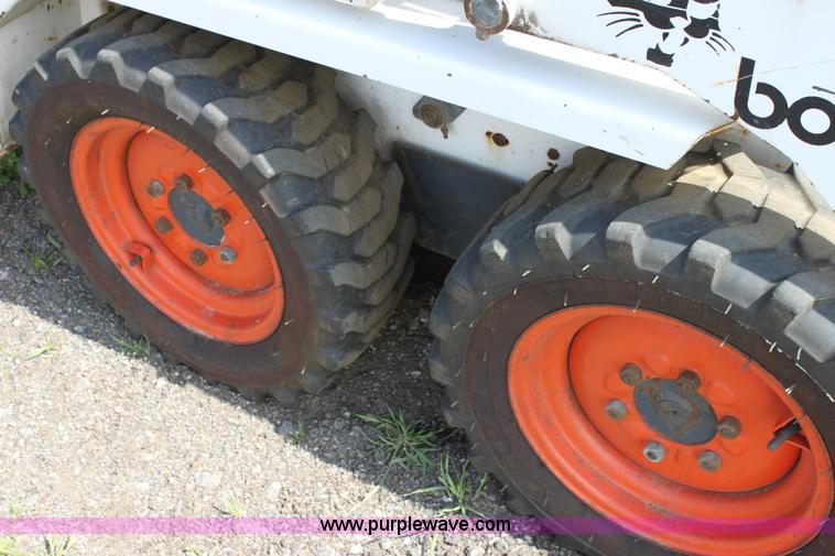 image for item 6241 1994 Bobcat 543B skid steer