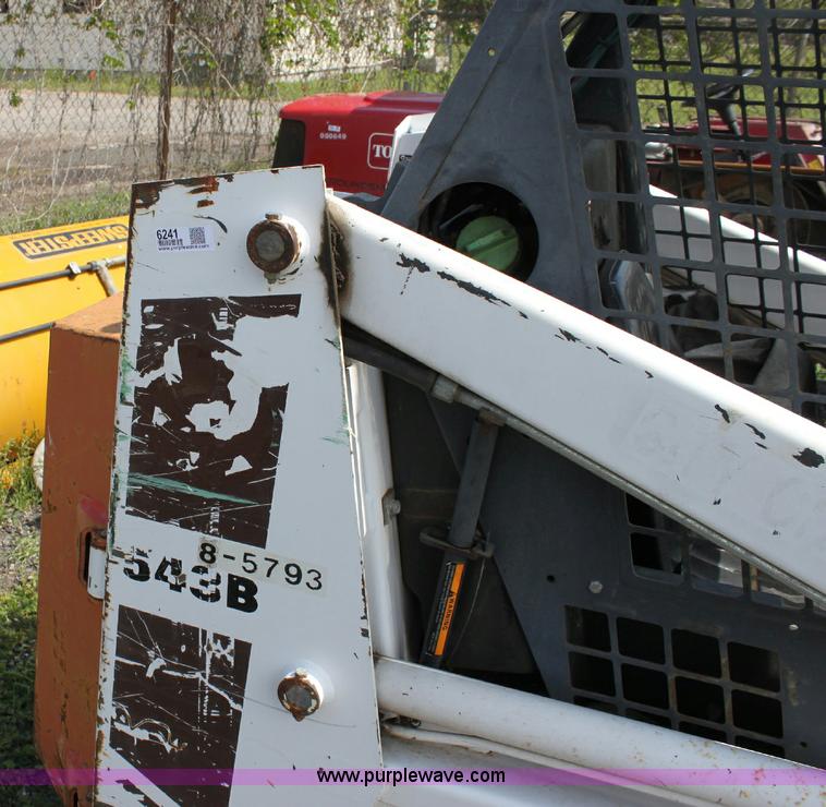 image for item 6241 1994 Bobcat 543B skid steer