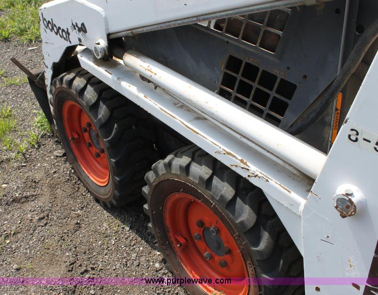 image for item 6241 1994 Bobcat 543B skid steer