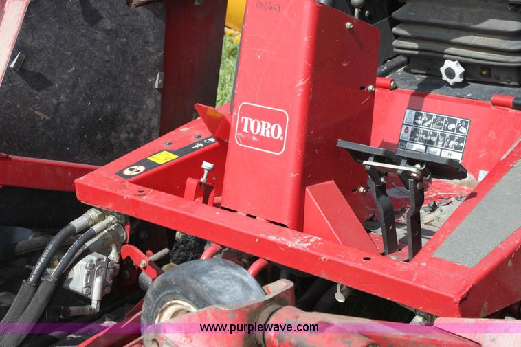 image for item 6242 2004 Toro Groundsmaster 4100-D lawn mower