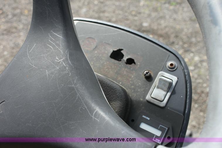 image for item 6245 2005 John Deere 9610 riding lawn mower