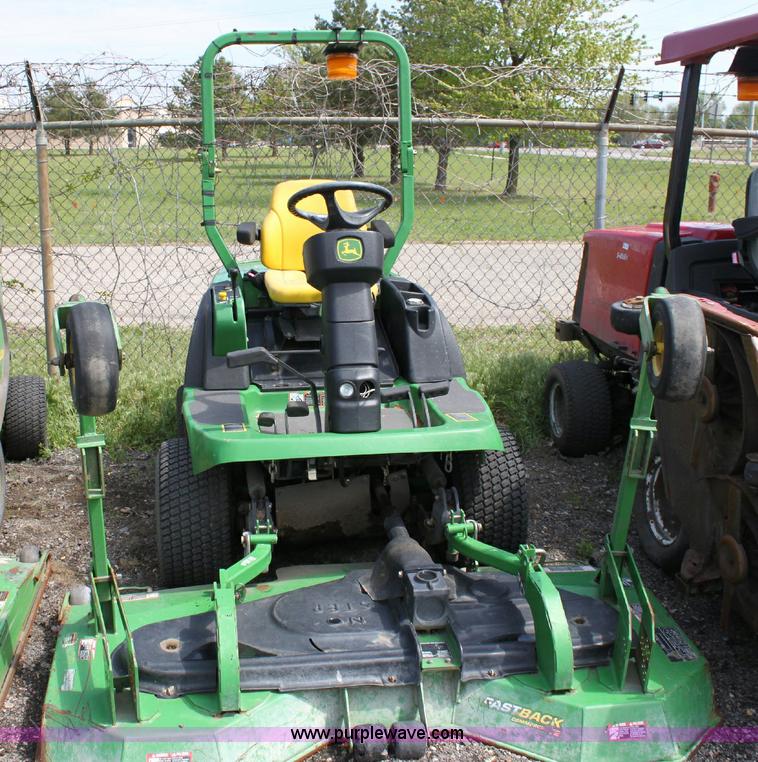 image for item 6250 2005 John Deere 1435 riding lawn mower
