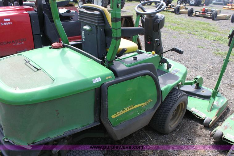 image for item 6250 2005 John Deere 1435 riding lawn mower