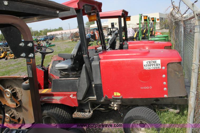image for item 6252 2003 Toro Groundsmaster 4100D riding lawn mower