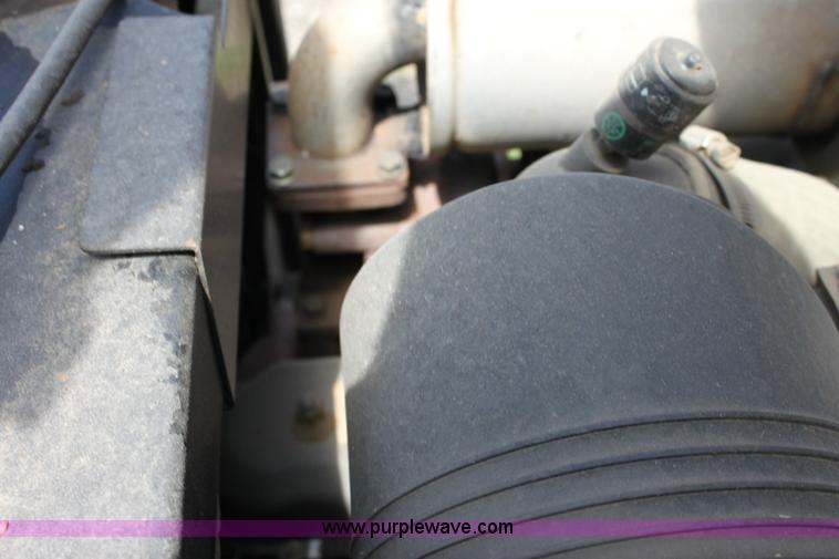 image for item 6252 2003 Toro Groundsmaster 4100D riding lawn mower