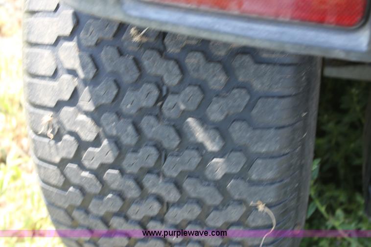 image for item 6255 John Deere GT242 riding lawn mower