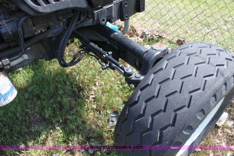image for item 6257 2007 New Holland TN60A tractor