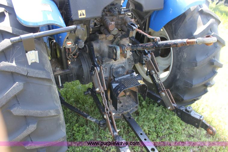 image for item 6257 2007 New Holland TN60A tractor