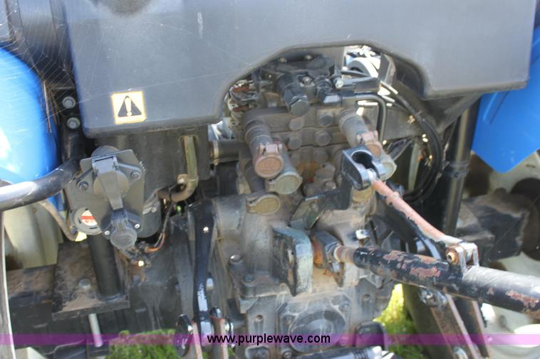 image for item 6257 2007 New Holland TN60A tractor