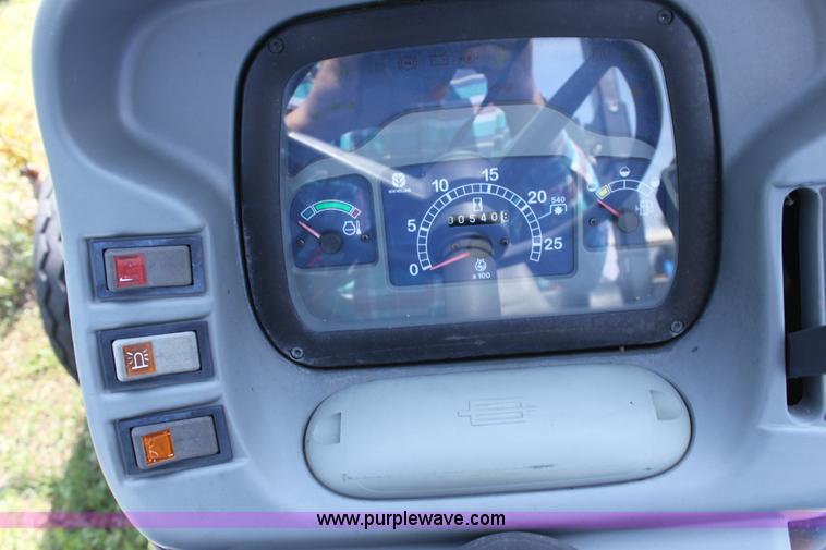 image for item 6257 2007 New Holland TN60A tractor