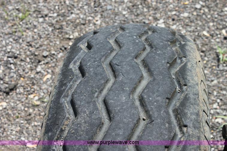 image for item 6258 2007 New Holland TN60A tractor