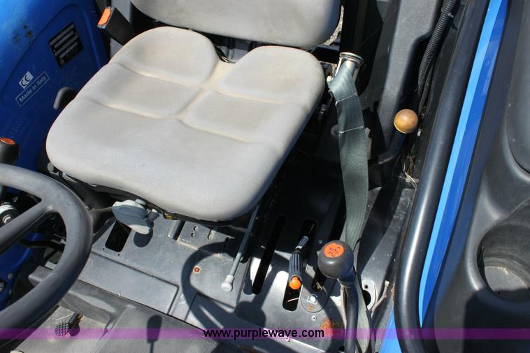 image for item 6259 2007 New Holland TN60A tractor