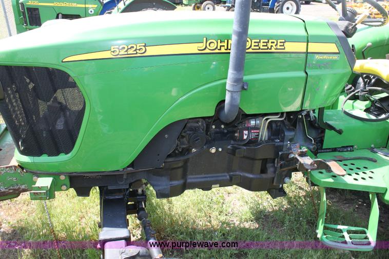 image for item 6260 2007 John Deere 5225 tractor