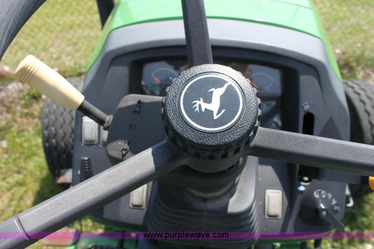 image for item 6260 2007 John Deere 5225 tractor