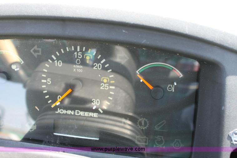 image for item 6260 2007 John Deere 5225 tractor