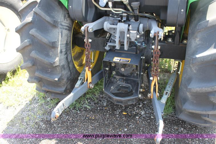 image for item 6260 2007 John Deere 5225 tractor