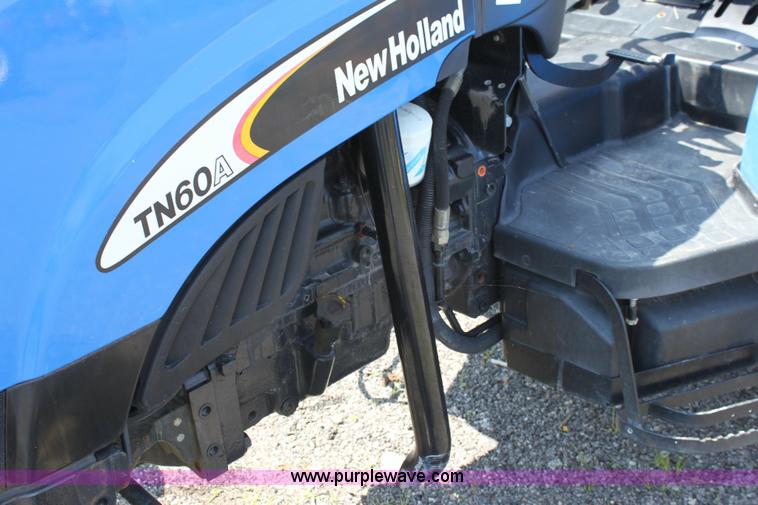 image for item 6261 2007 New Holland TN60A tractor