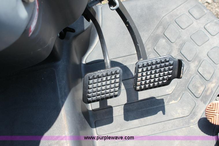 image for item 6261 2007 New Holland TN60A tractor