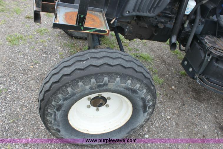 image for item 6263 2003 New Holland TN55 tractor