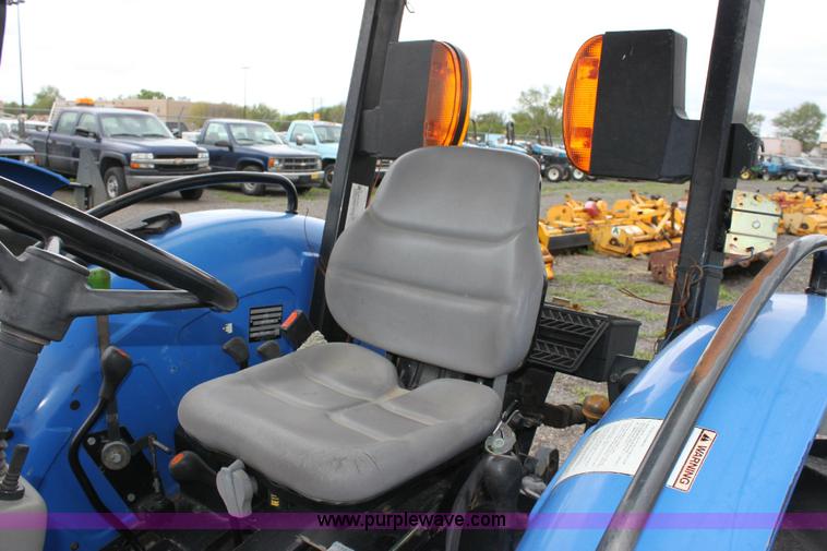 image for item 6263 2003 New Holland TN55 tractor