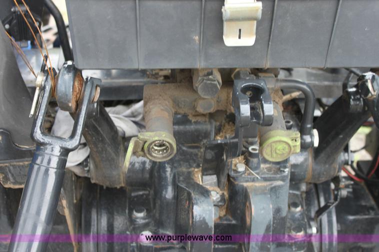 image for item 6263 2003 New Holland TN55 tractor