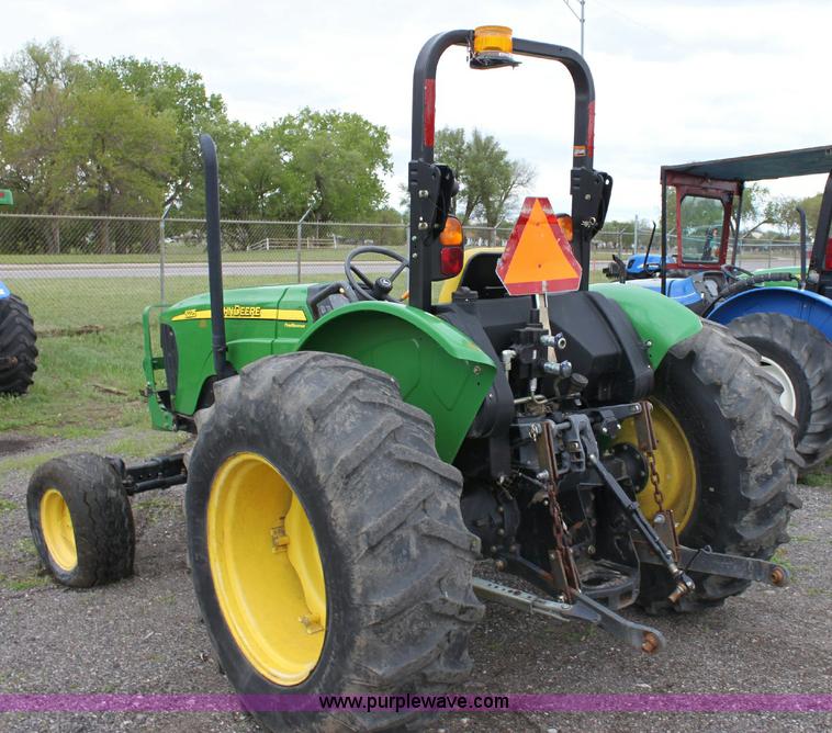 image for item 6264 2007 John Deere 5225 tractor