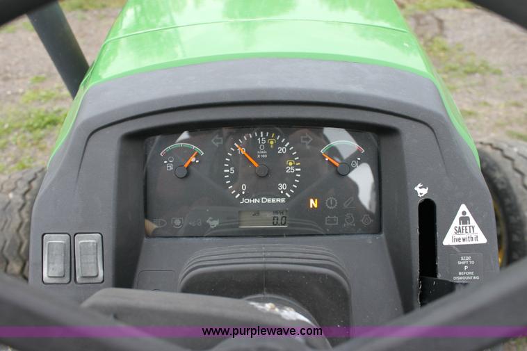 image for item 6264 2007 John Deere 5225 tractor