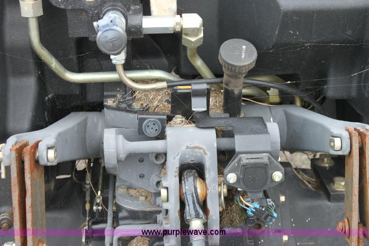 image for item 6264 2007 John Deere 5225 tractor