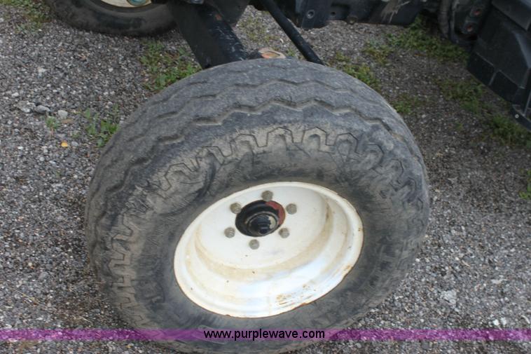 image for item 6265 2007 New Holland TN60A tractor