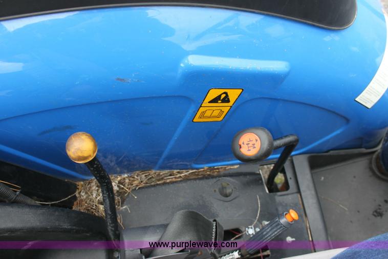 image for item 6265 2007 New Holland TN60A tractor