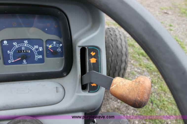 image for item 6265 2007 New Holland TN60A tractor