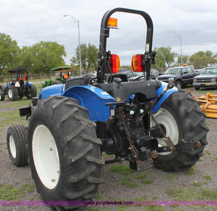 image for item 6266 2007 New Holland TN60A tractor