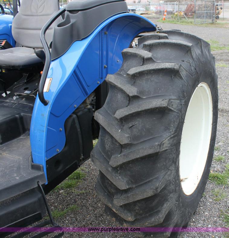 image for item 6266 2007 New Holland TN60A tractor